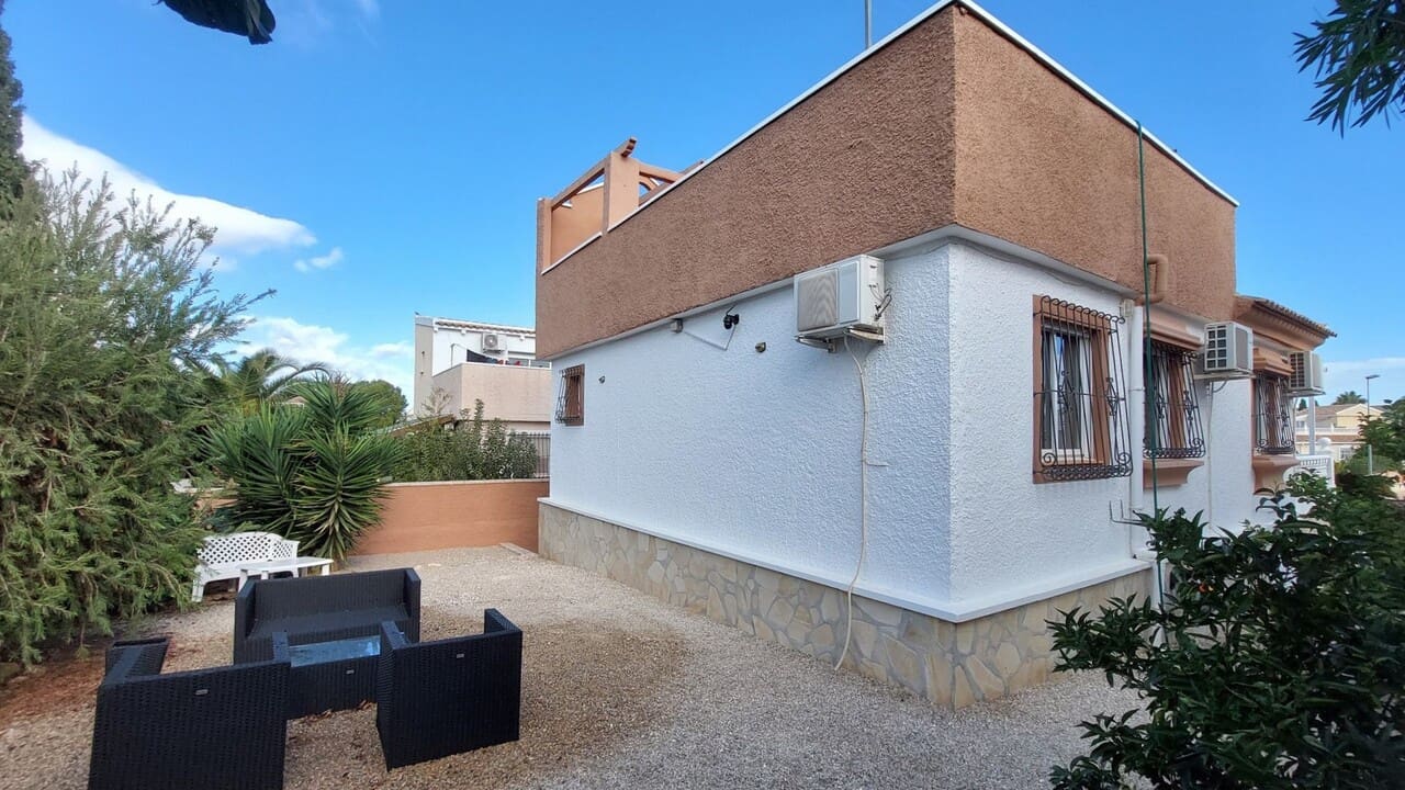 2 chambre Villa/Maison à vendre à Camposol avec piscine - 222 500 € (Ref: 9634808)