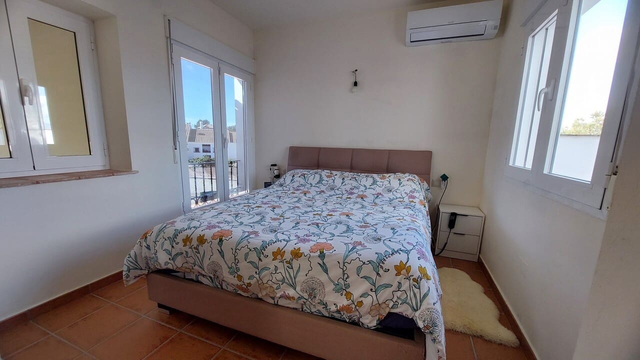 3 soveværelse Villa til salg i Las Palas med swimmingpool - € 299.900 (Ref: 9668306)