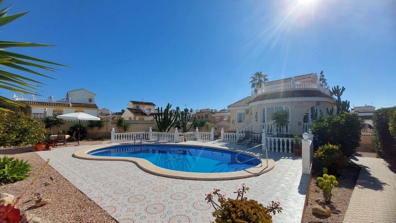 3 sypialnia Willa na sprzedaż w Camposol z basenem - 275 000 € (Ref: 9677964)