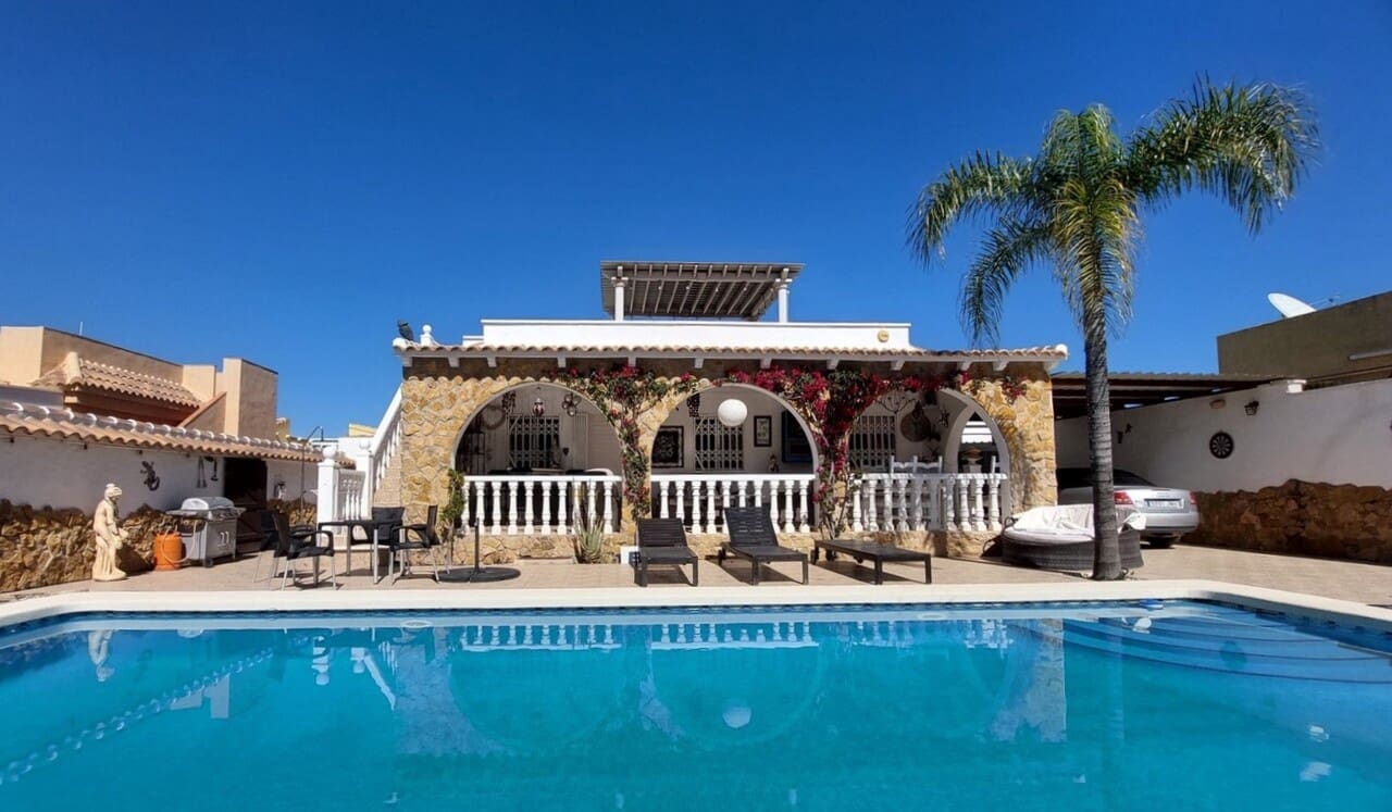 2 soverom Villa til salgs i Camposol med svømmebasseng - € 220 000 (Ref: 9685501)