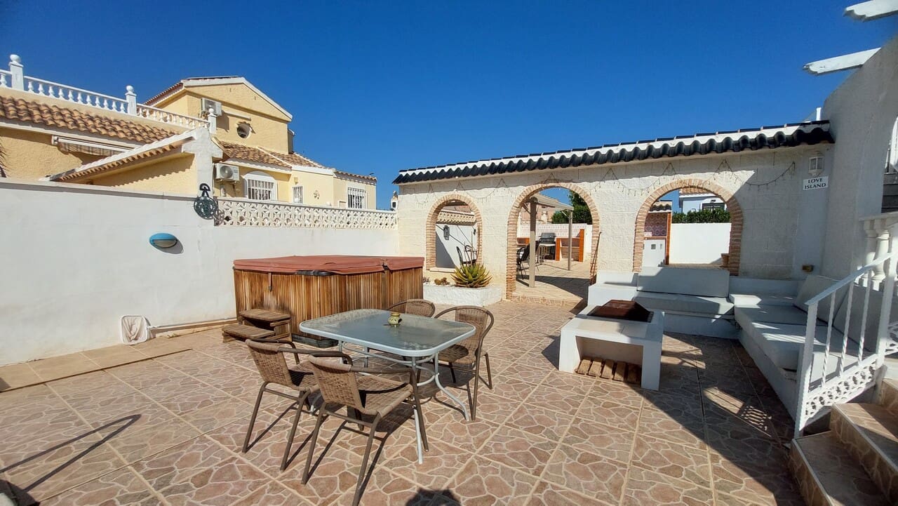 3 bedroom Villa for sale in Camposol with pool - € 245,000 (Ref: 9720625)