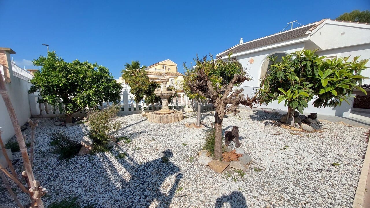 3 bedroom Villa for sale in Camposol with pool - € 245,000 (Ref: 9720625)