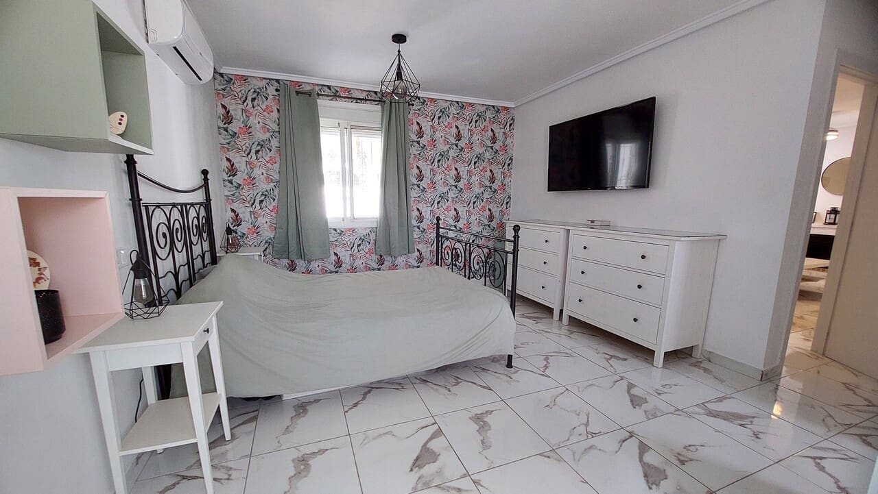 4 quarto Moradia para venda em Camposol com piscina - 299 950 € (Ref: 9809860)