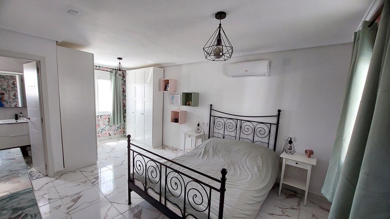 4 quarto Moradia para venda em Camposol com piscina - 299 950 € (Ref: 9809860)