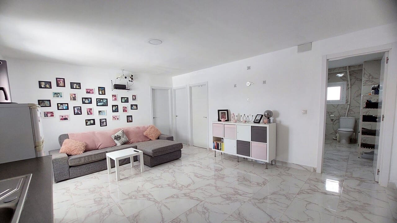 4 quarto Moradia para venda em Camposol com piscina - 299 950 € (Ref: 9809860)