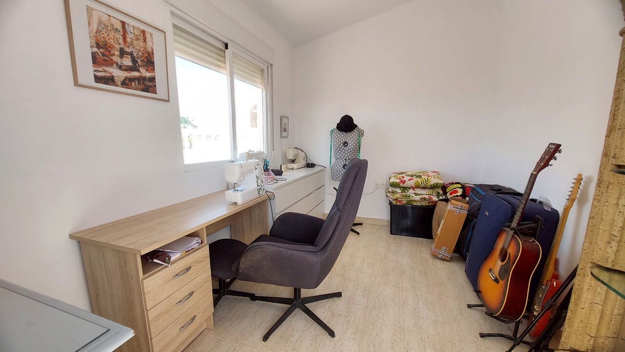 Chalet de 3 habitaciones en Camposol en venta con piscina - 285.000 € (Ref: 9819379)