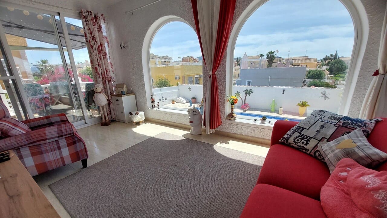 Chalet de 3 habitaciones en Camposol en venta con piscina - 285.000 € (Ref: 9819379)