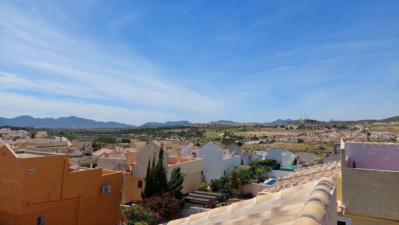 Chalet de 3 habitaciones en Camposol en venta con piscina - 285.000 € (Ref: 9819379)