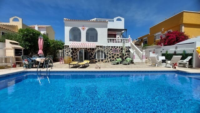 Chalet de 3 habitaciones en Camposol, Mazarrón en venta con piscina - 285.000 € (Ref: 9819379)
