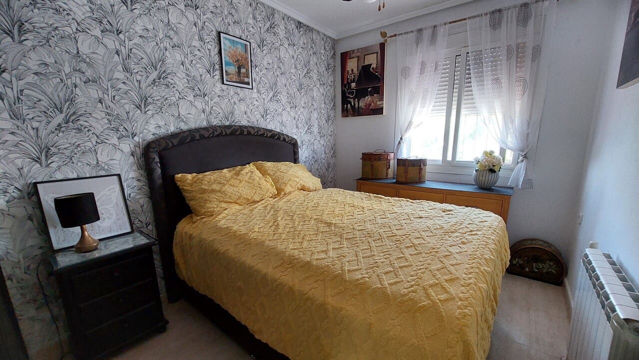 Chalet de 3 habitaciones en Camposol en venta con piscina - 285.000 € (Ref: 9819379)