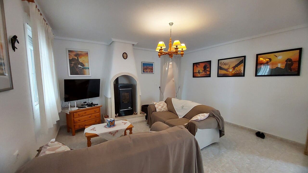 Chalet de 3 habitaciones en Camposol en venta con piscina - 199.995 € (Ref: 9823800)