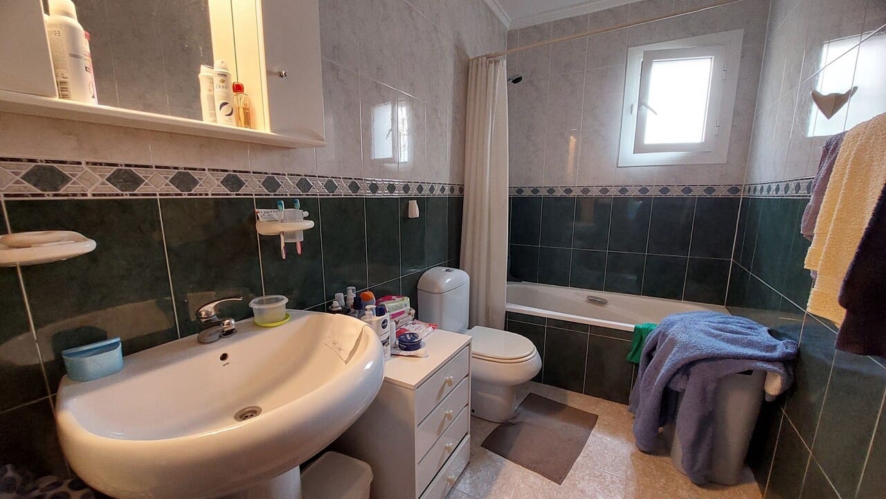 Chalet de 3 habitaciones en Camposol en venta con piscina - 199.995 € (Ref: 9823800)