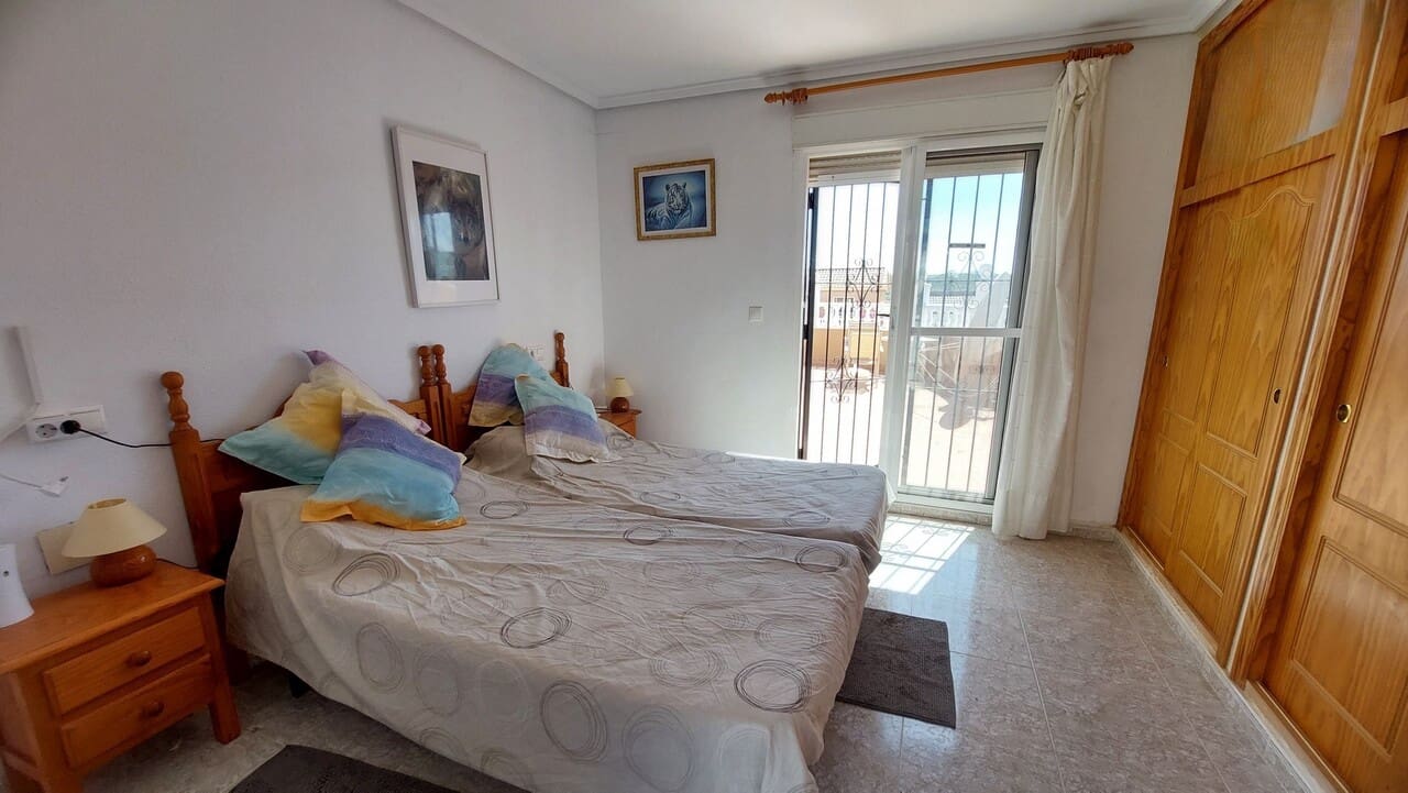 Chalet de 3 habitaciones en Camposol en venta con piscina - 199.995 € (Ref: 9823800)