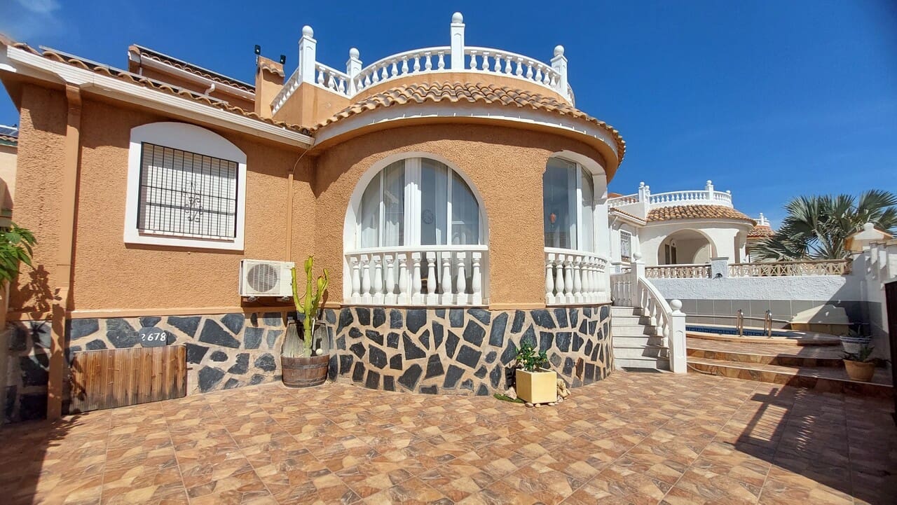 Chalet de 3 habitaciones en Camposol en venta con piscina - 199.995 € (Ref: 9823800)