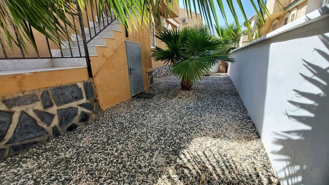 Chalet de 3 habitaciones en Camposol en venta con piscina - 199.995 € (Ref: 9823800)