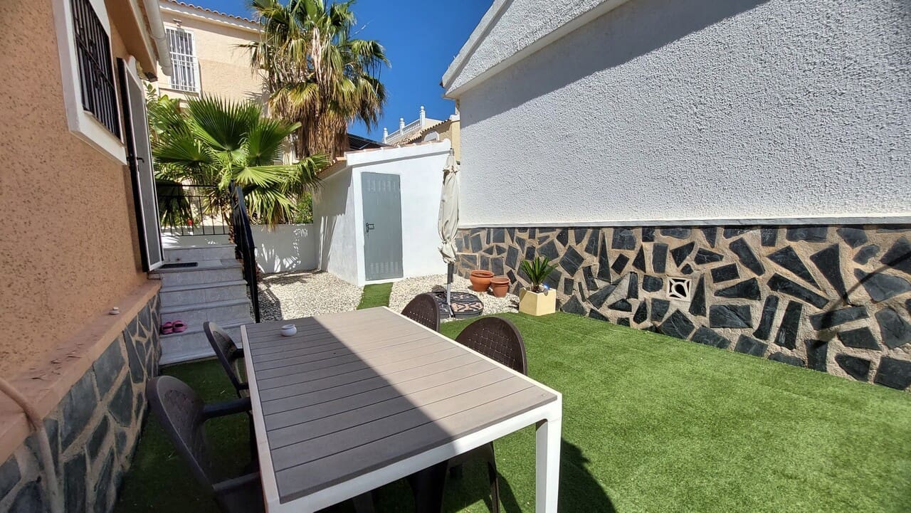 Chalet de 3 habitaciones en Camposol en venta con piscina - 199.995 € (Ref: 9823800)