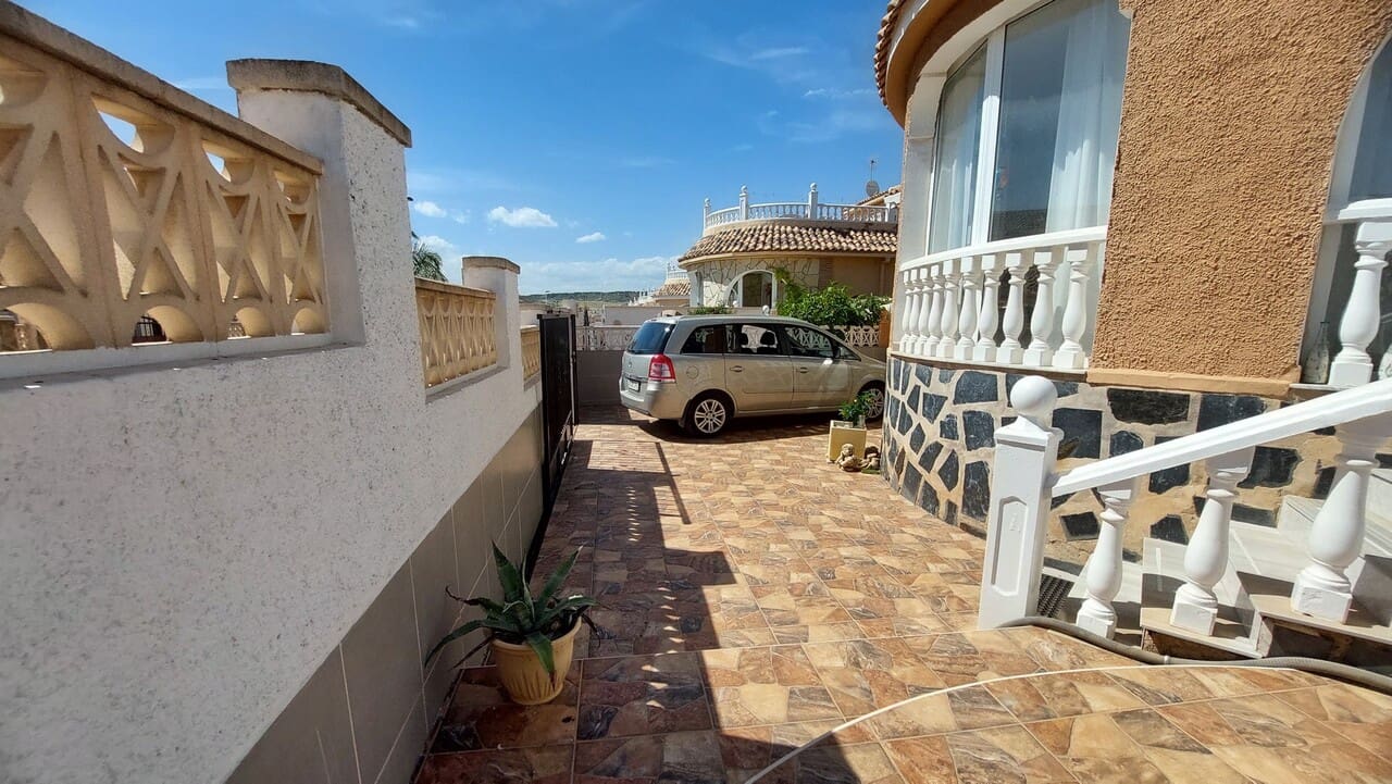 Chalet de 3 habitaciones en Camposol en venta con piscina - 199.995 € (Ref: 9823800)