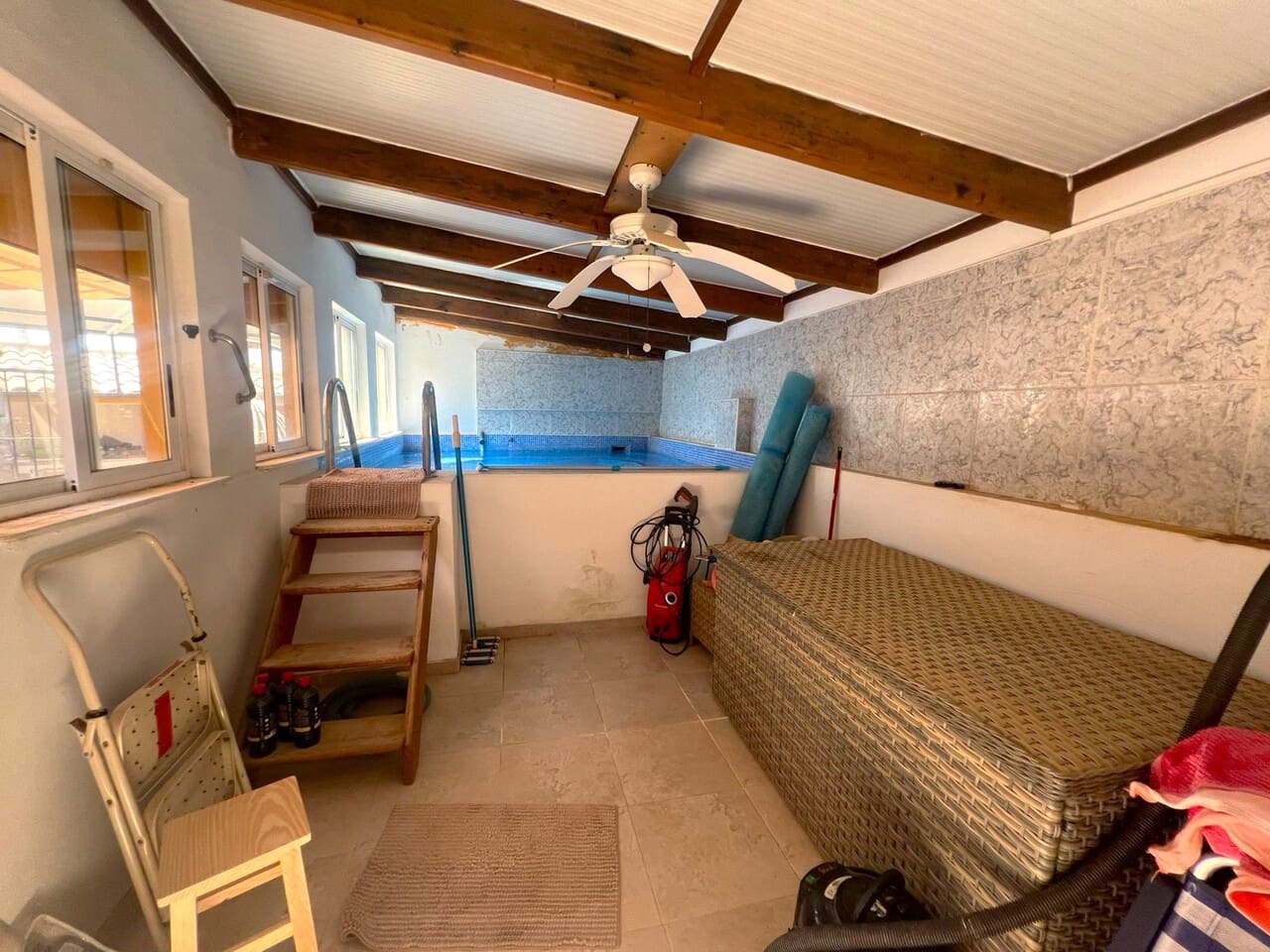 4 Zimmer Villa zu verkaufen in La Pinilla mit Pool - 220.000 € (Ref: 9849952)