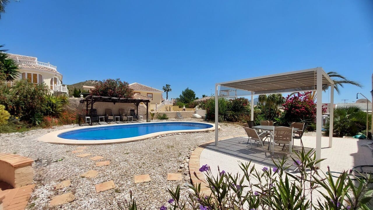 3 bedroom Villa for sale in Camposol with pool - € 249,950 (Ref: 9858813)