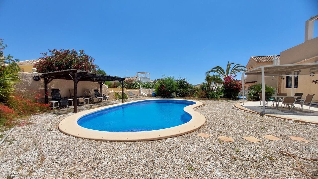 3 bedroom Villa for sale in Camposol with pool - € 249,950 (Ref: 9858813)