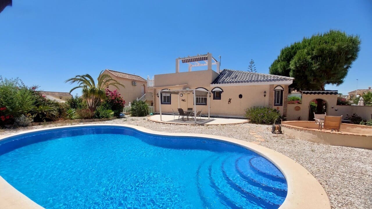 3 bedroom Villa for sale in Camposol with pool - € 249,950 (Ref: 9858813)