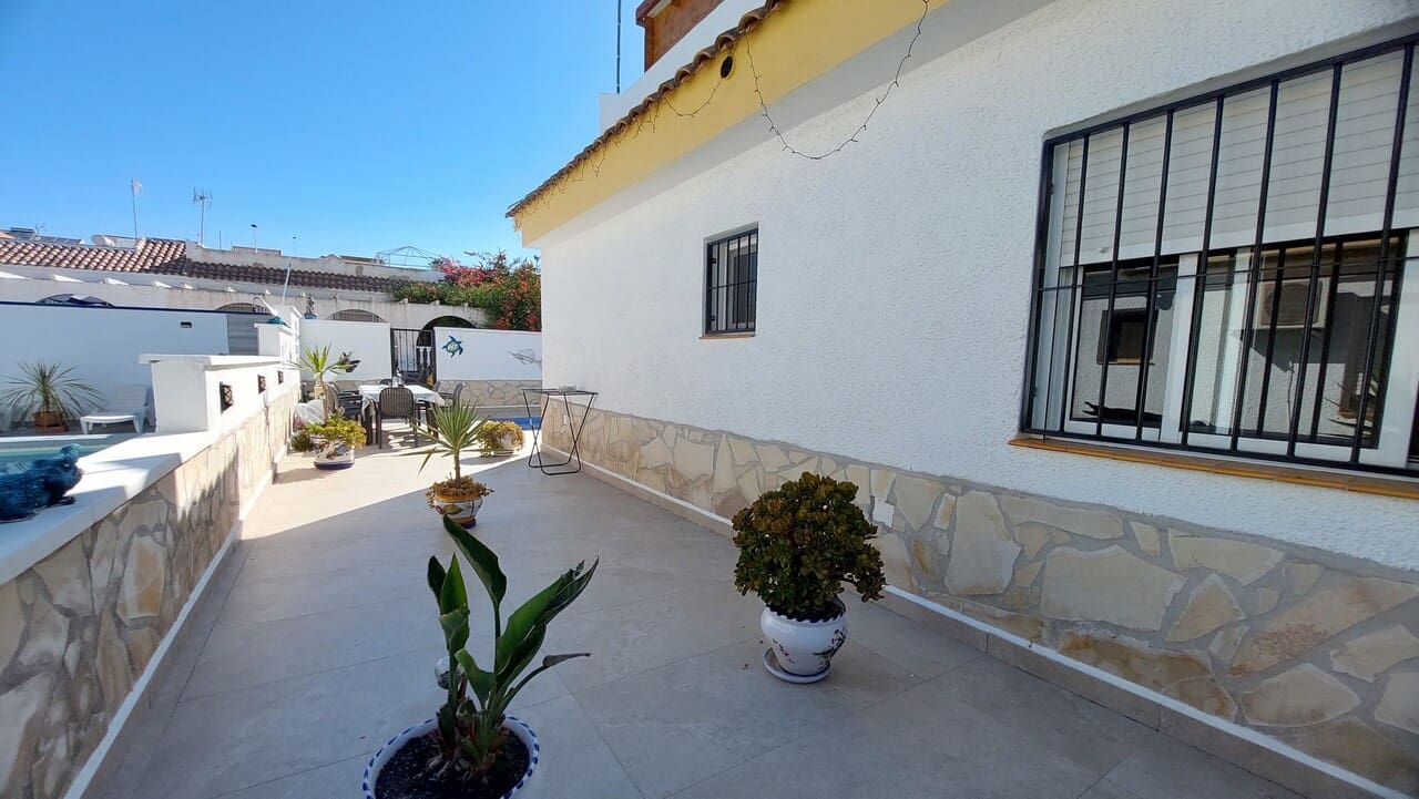 2 chambre Villa/Maison à vendre à Camposol avec piscine - 149 995 € (Ref: 9867609)