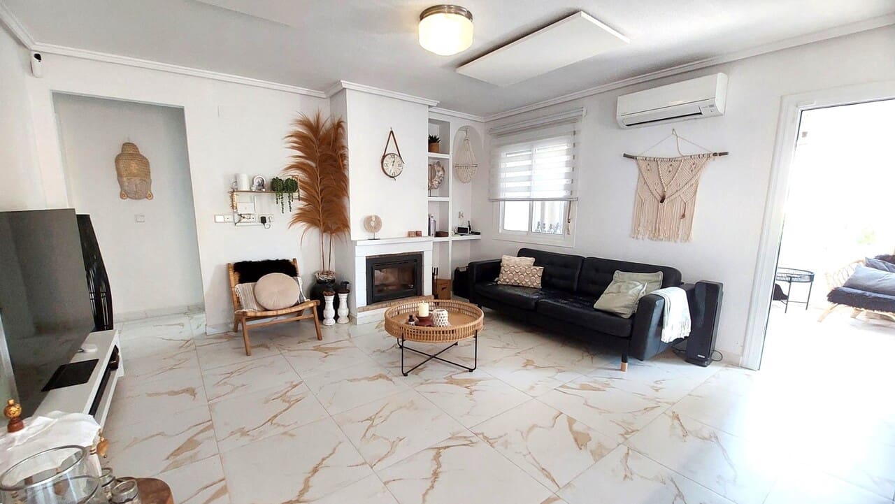 3 sovrum Villa till salu i Camposol med pool - 339 500 € (Ref: 9914692)