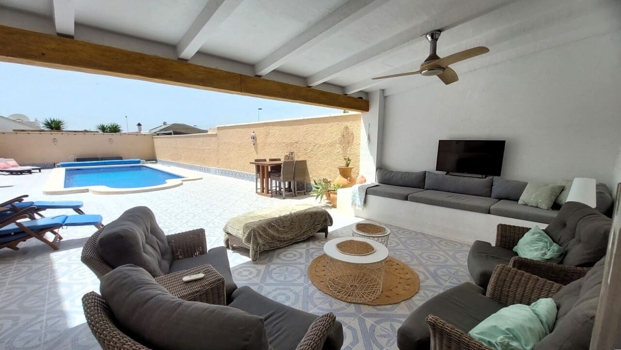 3 sovrum Villa till salu i Camposol med pool - 339 500 € (Ref: 9914692)