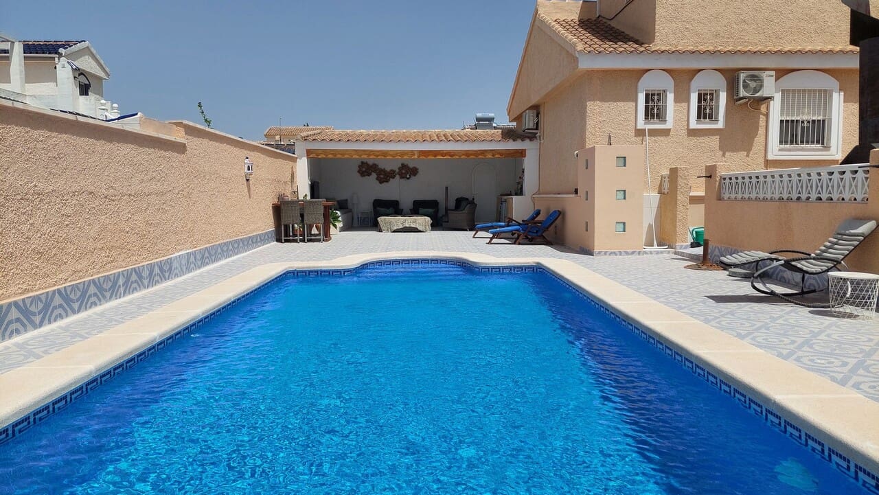 3 sovrum Villa till salu i Camposol med pool - 339 500 € (Ref: 9914692)