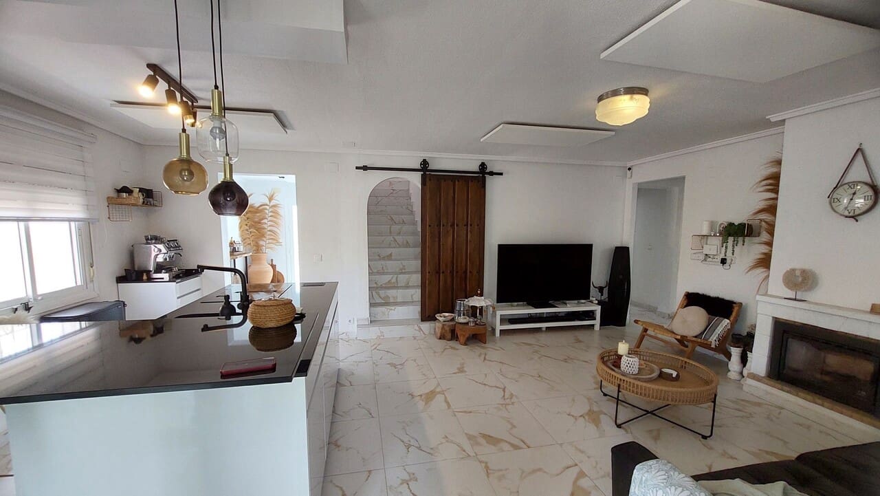 3 sovrum Villa till salu i Camposol med pool - 339 500 € (Ref: 9914692)