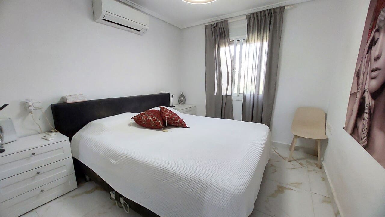3 sovrum Villa till salu i Camposol med pool - 339 500 € (Ref: 9914692)