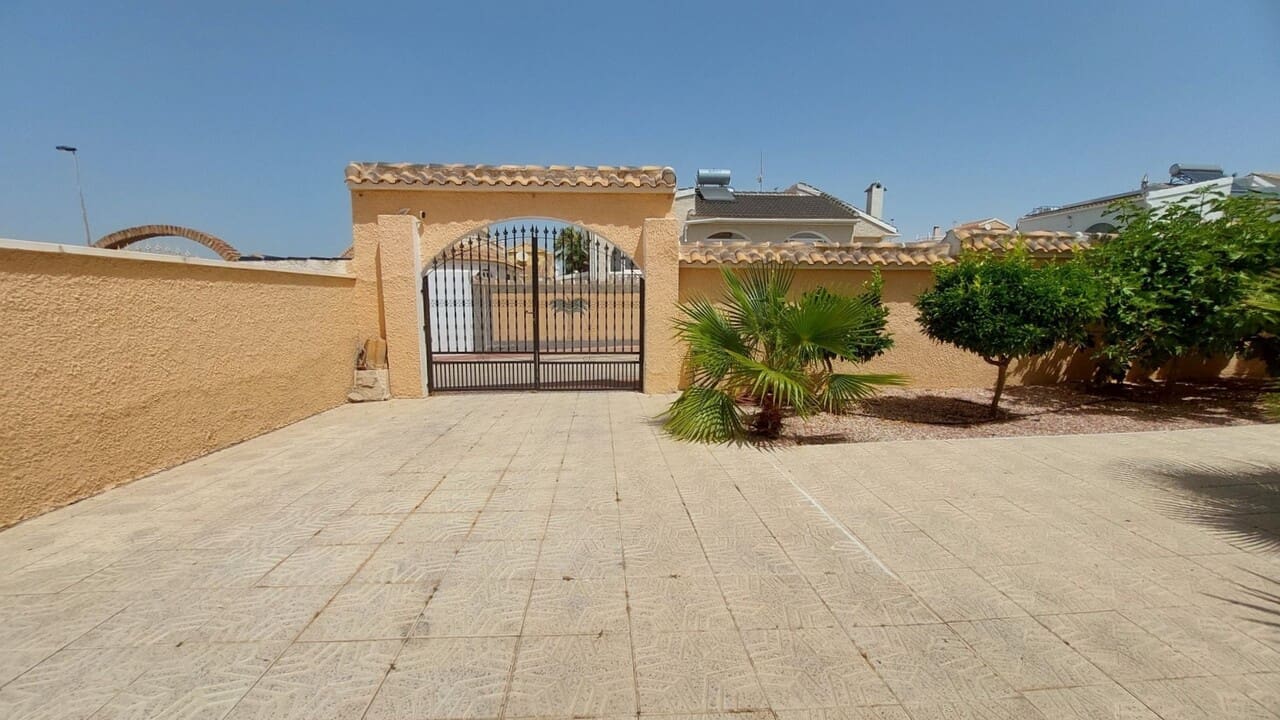 3 sovrum Villa till salu i Camposol med pool - 339 500 € (Ref: 9914692)