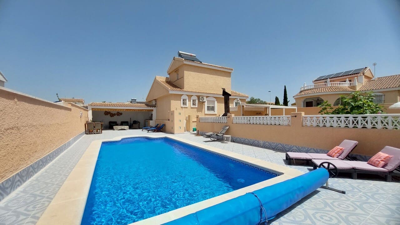 3 sovrum Villa till salu i Camposol med pool - 339 500 € (Ref: 9914692)
