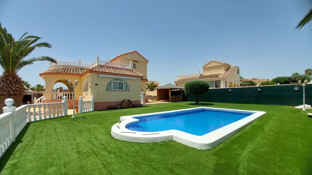 3 sovrum Villa till salu i Camposol med pool - 299 995 € (Ref: 9918645)