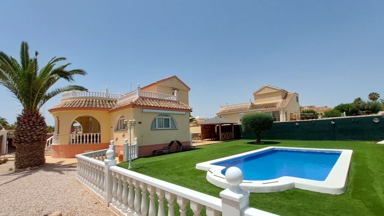 3 sovrum Villa till salu i Camposol med pool - 299 995 € (Ref: 9918645)