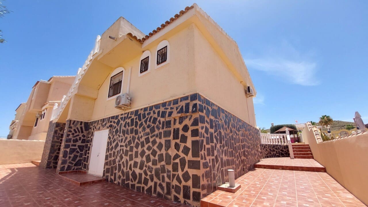 2 chambre Villa/Maison à vendre à Camposol avec piscine - 227 500 € (Ref: 9921437)