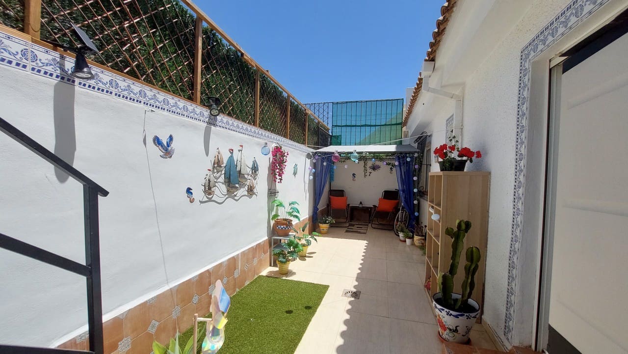 2 slaapkamer Rijtjeshuis te koop in Camposol - € 112.500 (Ref: 9923027)