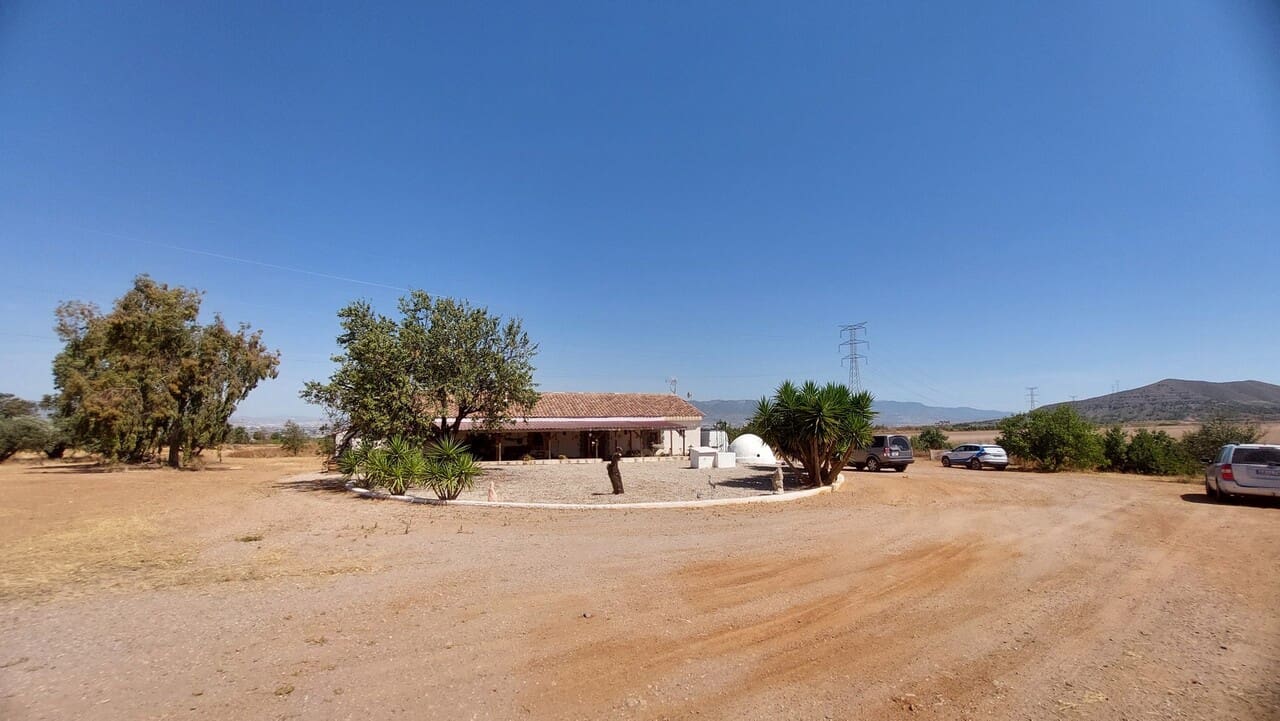 3 bedroom Finca/Country House for sale in Aguaderas with garage - € 369,950 (Ref: 9923113)