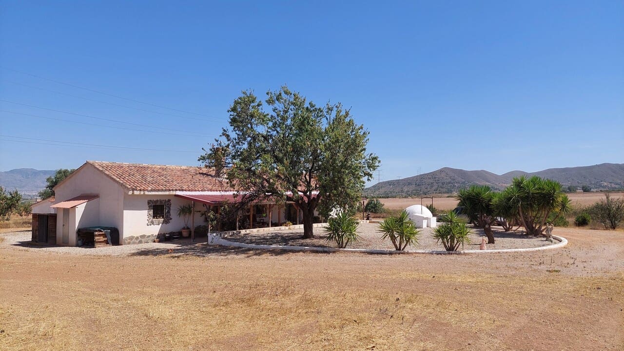 3 bedroom Finca/Country House for sale in Aguaderas with garage - € 369,950 (Ref: 9923113)