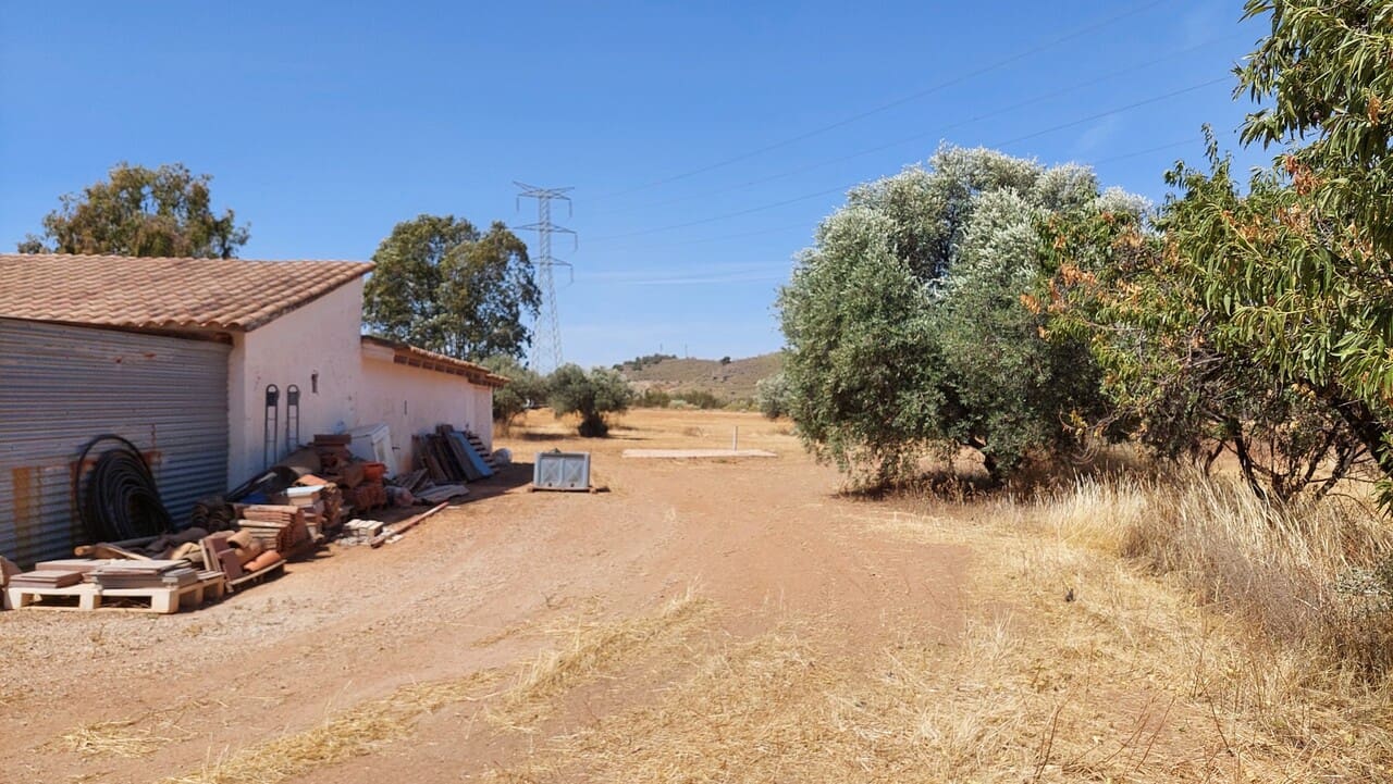 3 bedroom Finca/Country House for sale in Aguaderas with garage - € 369,950 (Ref: 9923113)