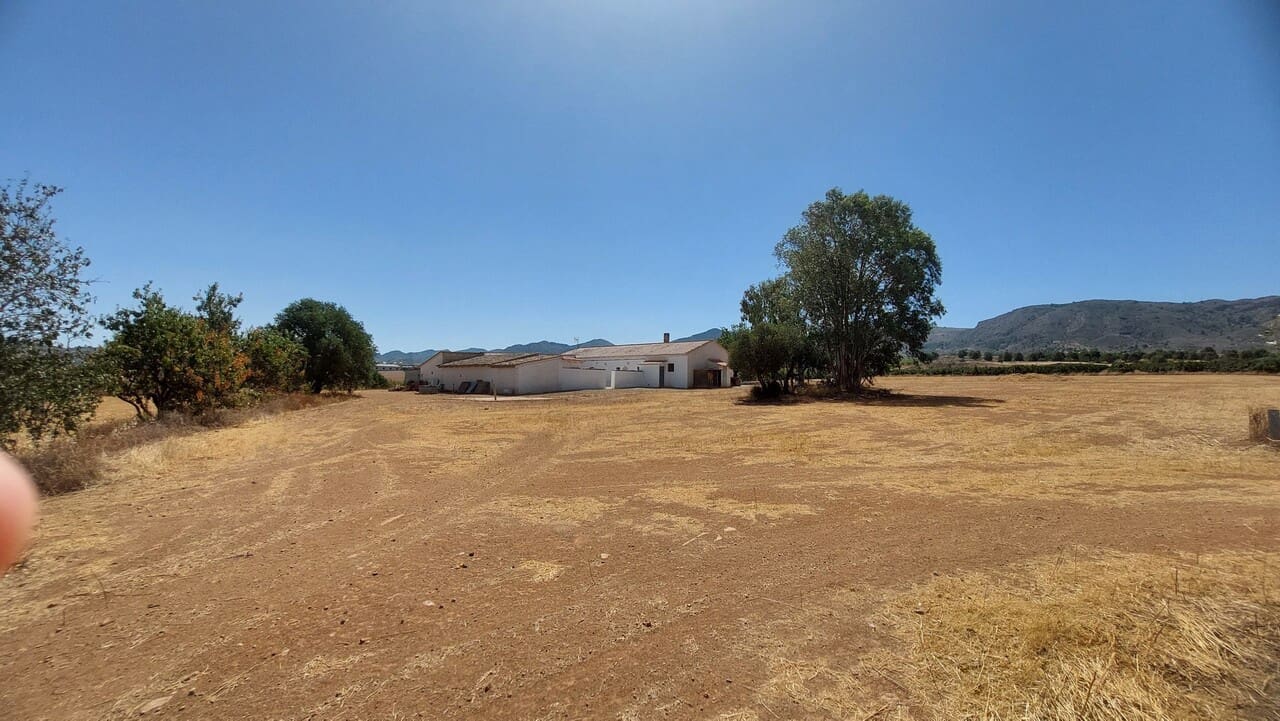 3 bedroom Finca/Country House for sale in Aguaderas with garage - € 369,950 (Ref: 9923113)