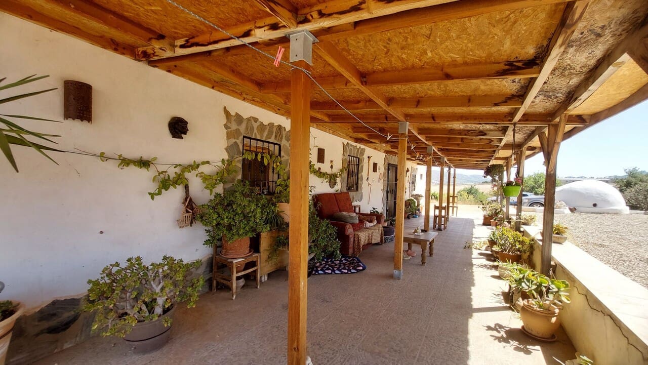 3 bedroom Finca/Country House for sale in Aguaderas with garage - € 369,950 (Ref: 9923113)