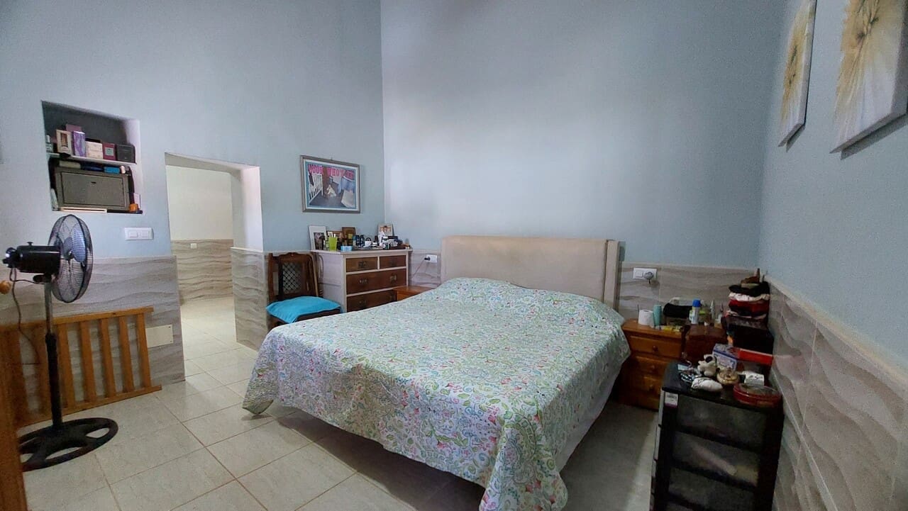 3 bedroom Finca/Country House for sale in Aguaderas with garage - € 369,950 (Ref: 9923113)