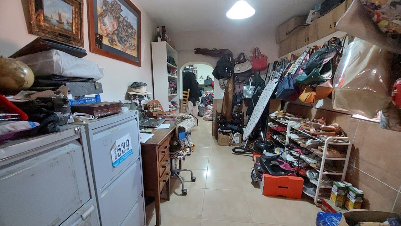 3 bedroom Finca/Country House for sale in Aguaderas with garage - € 369,950 (Ref: 9923113)