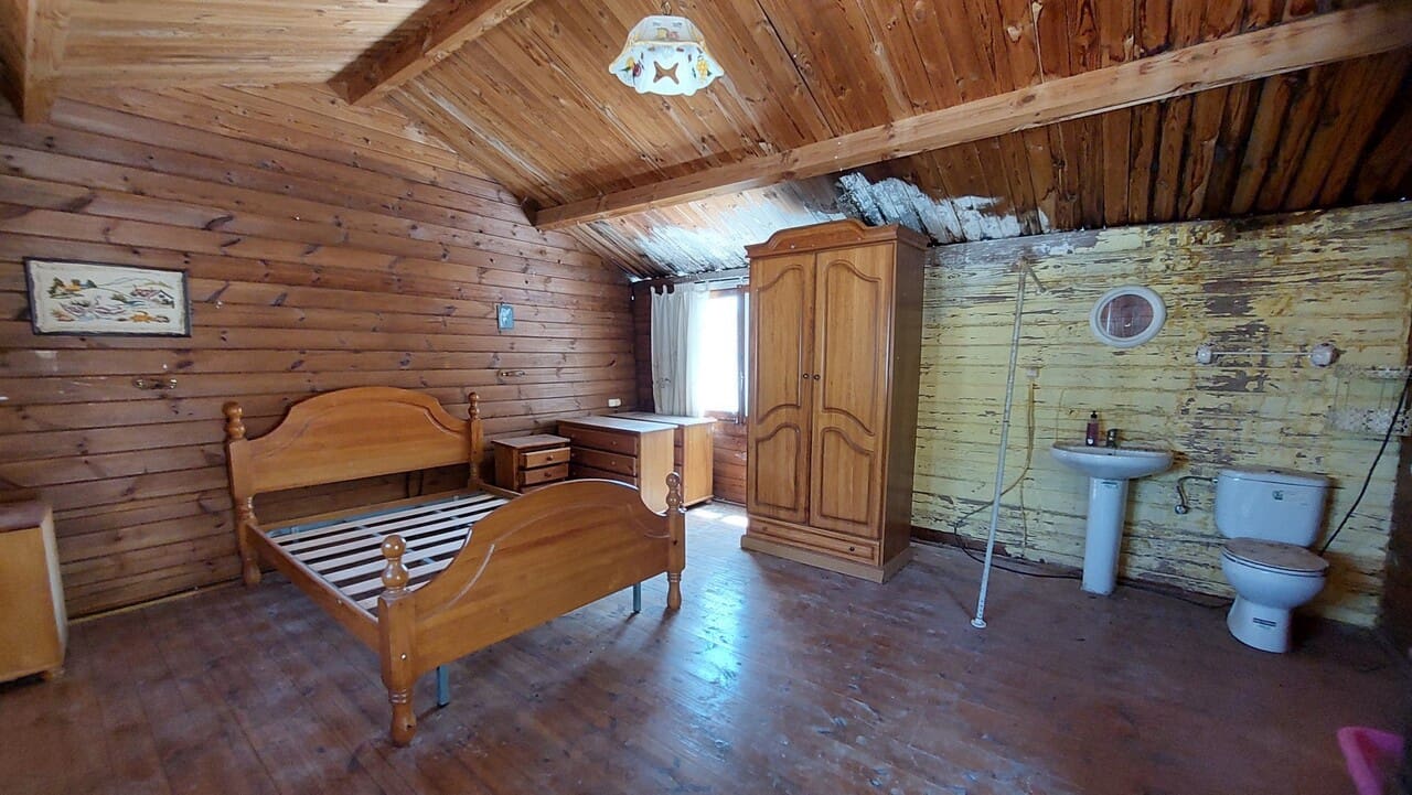 8 soveværelse Finca/Landehus til salg i Totana med swimmingpool - € 225.000 (Ref: 9950533)