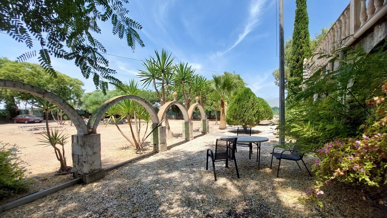 8 soveværelse Finca/Landehus til salg i Totana med swimmingpool - € 225.000 (Ref: 9950533)
