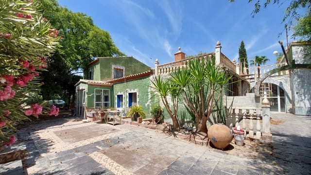 8 soveværelse Finca/Landehus til salg i Totana med swimmingpool - € 225.000 (Ref: 9950533)