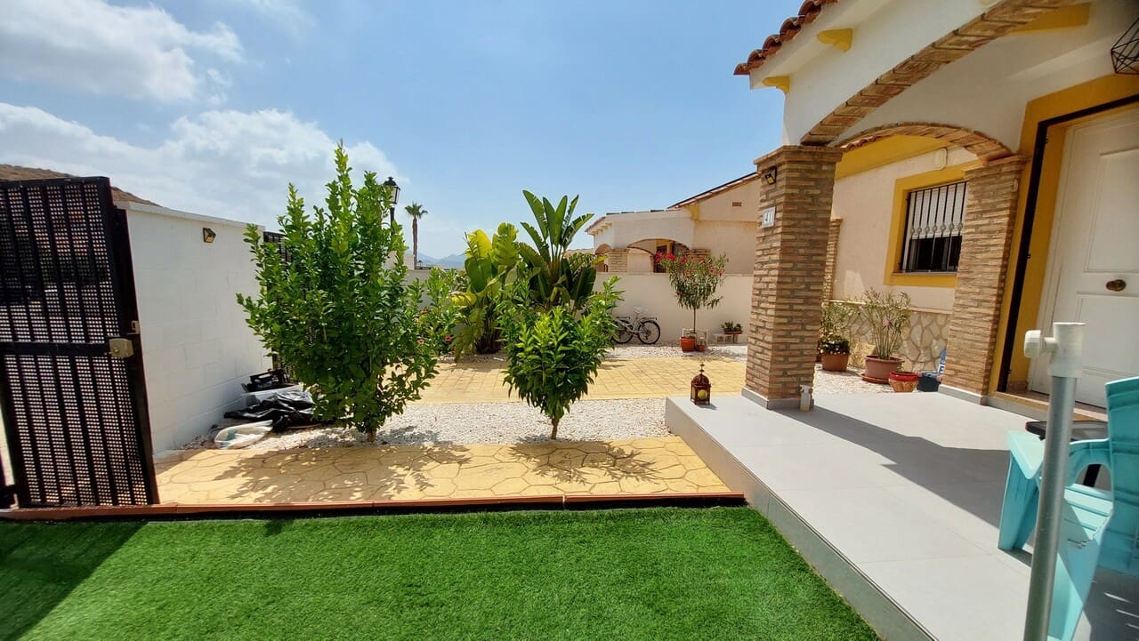 3 soveværelse Villa til salg i Camposol med swimmingpool - € 175.000 (Ref: 9956368)