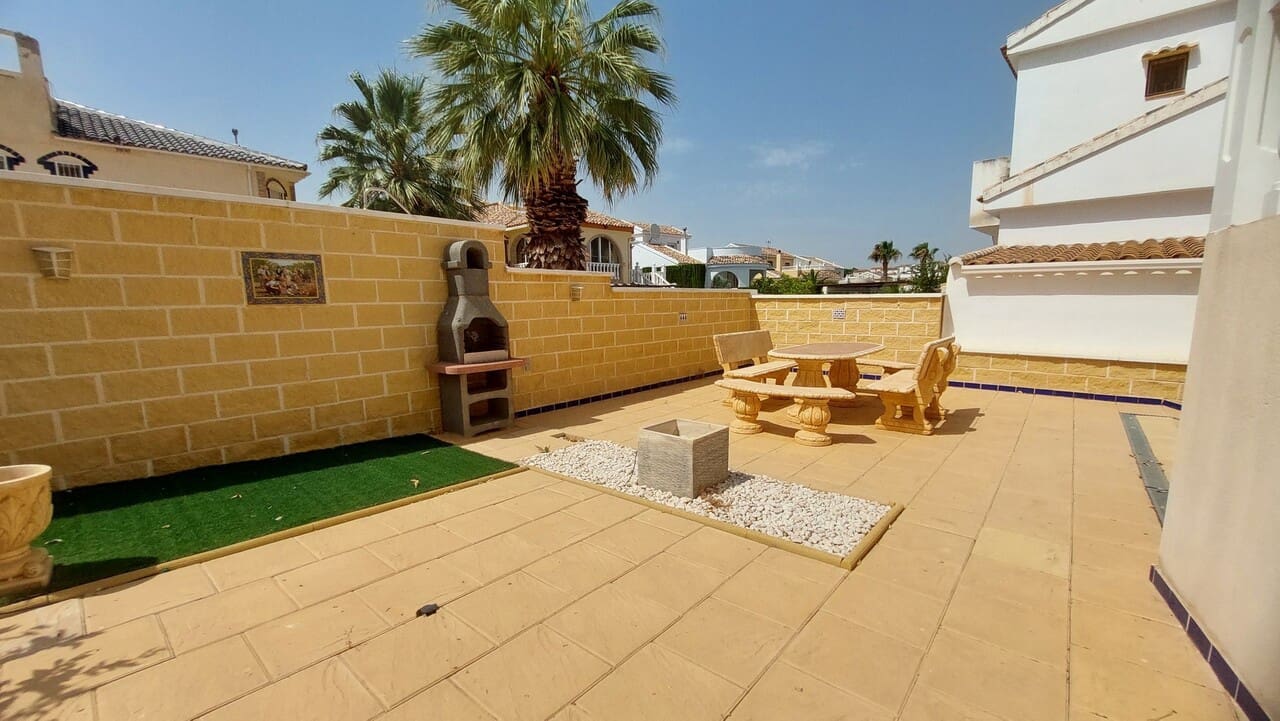3 bedroom Villa for sale in Camposol with pool - € 299,995 (Ref: 9972268)