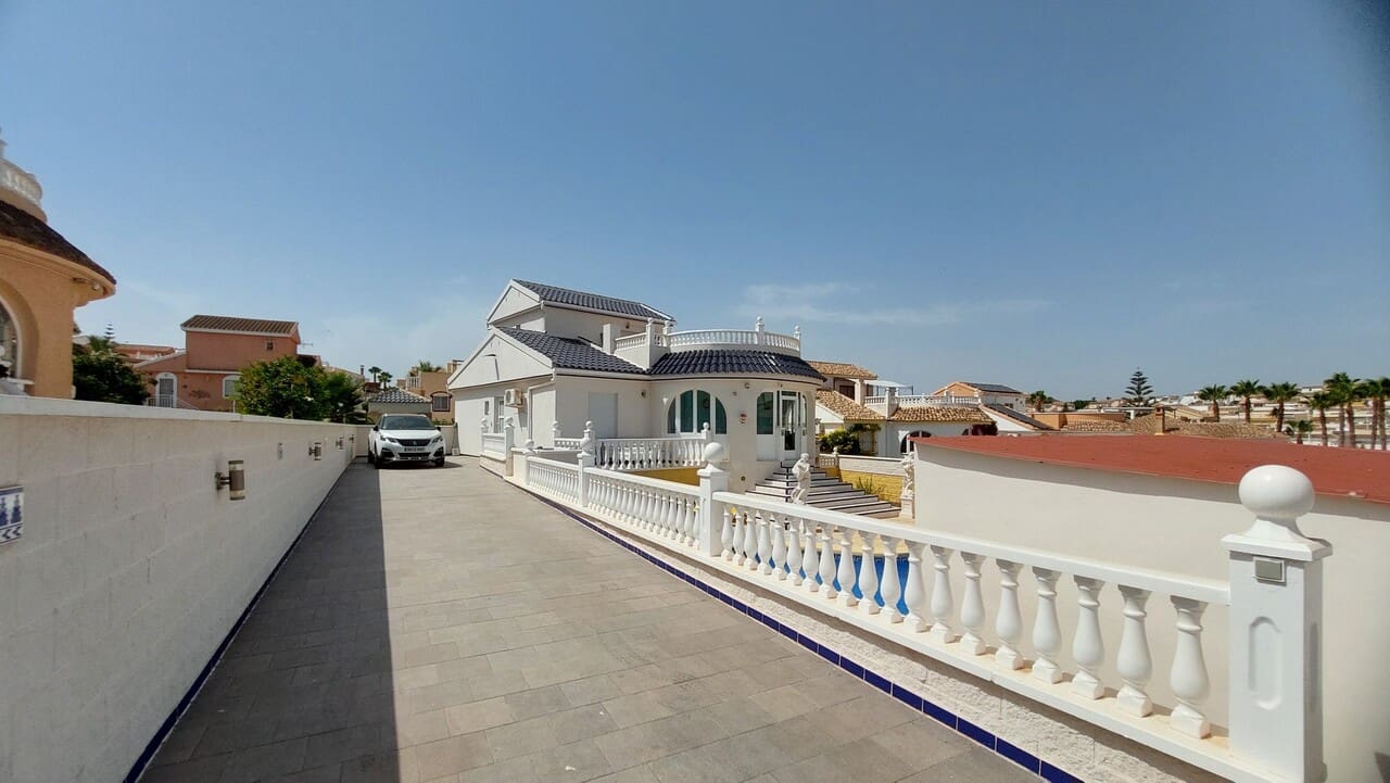 3 bedroom Villa for sale in Camposol with pool - € 299,995 (Ref: 9972268)